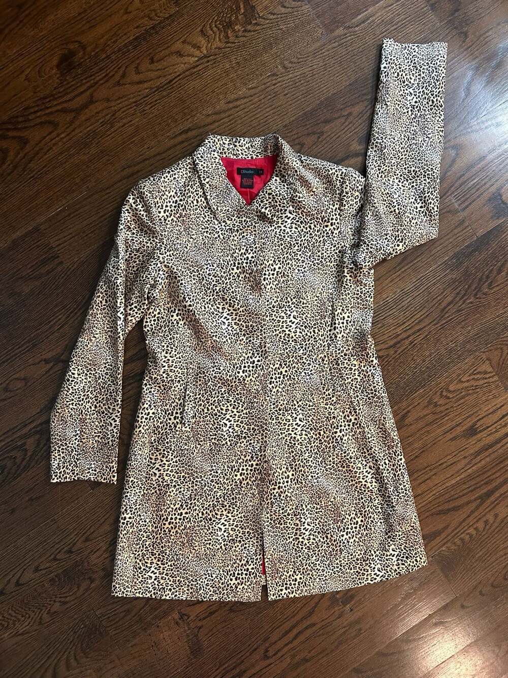 DStudio Vintage 90s 100% Silk Leopard Animal Print Thigh Length Jacket